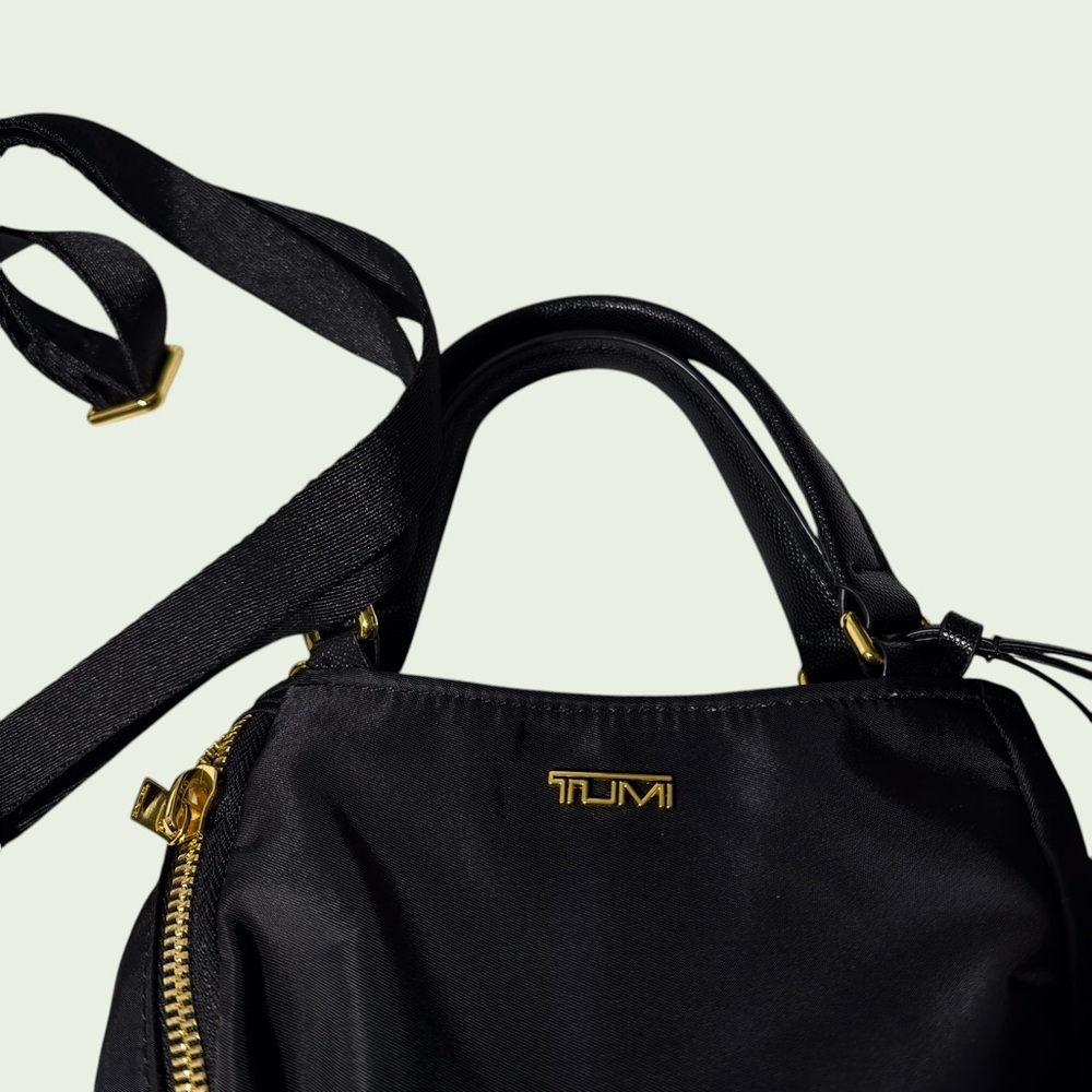 🌺 Tumi Women’s Mini Tote Bag - Picture 3 of 6